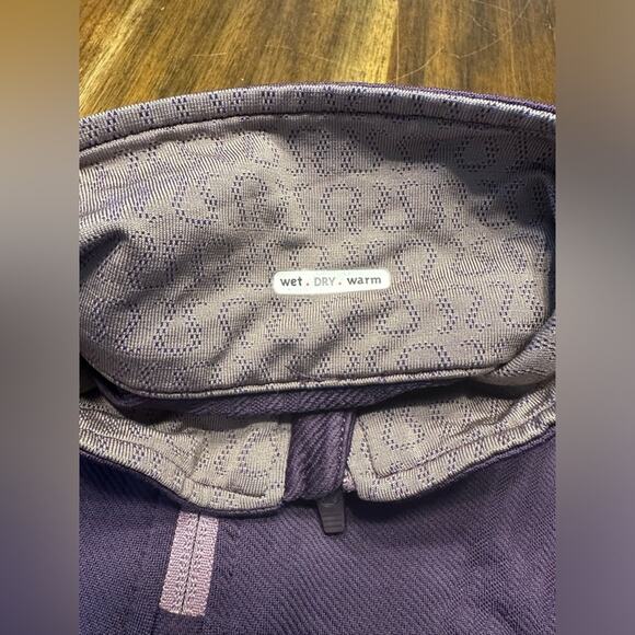 Lululemon Wet Dry Warm 1/2 Zip Pull Over Size 2/4 GUC Purple - Picture 5 of 7